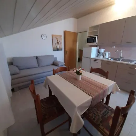 Apartmani Ivan I Ruza Lopar Exterior photo