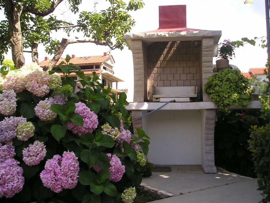 Apartman Ivan I Ruza Lopar